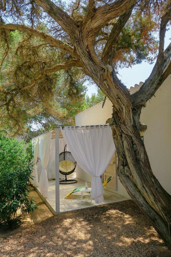 Aparthotel La Hacienda Sant Ferran de Ses Roques Exterior foto